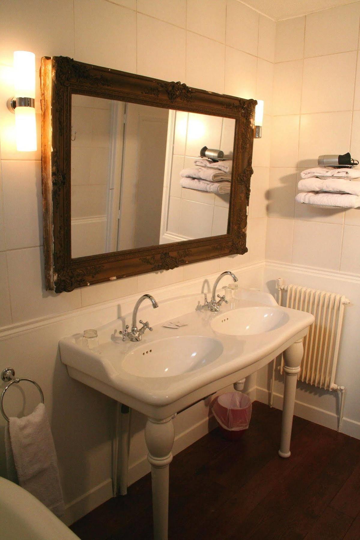 Hotel Le Home Beaune  Bagian luar foto